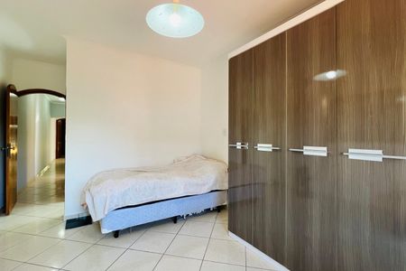 Casa à venda com 181m², 3 quartos e 2 vagasSuíte 3