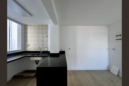 Apartamento à venda com 49m², 2 quartos e 1 vaga Apartamento à venda com 49m², 2 quartos e 1 vagaCozinha