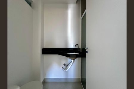 Apartamento à venda com 49m², 2 quartos e 1 vaga Apartamento à venda com 49m², 2 quartos e 1 vagaBanheiro Social
