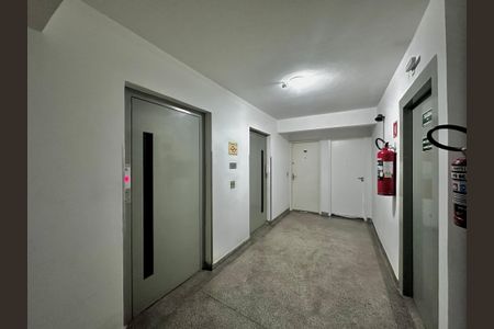 Apartamento à venda com 49m², 2 quartos e 1 vaga Apartamento à venda com 49m², 2 quartos e 1 vagaÁrea comum - Hall Apartamento