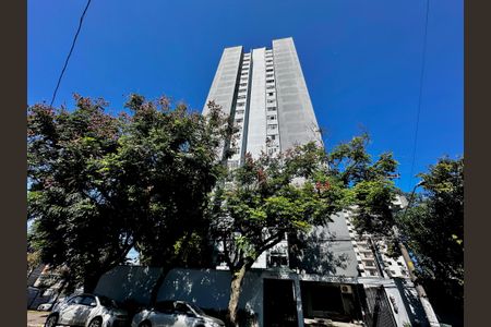 Apartamento à venda com 49m², 2 quartos e 1 vaga Apartamento à venda com 49m², 2 quartos e 1 vagaFachada