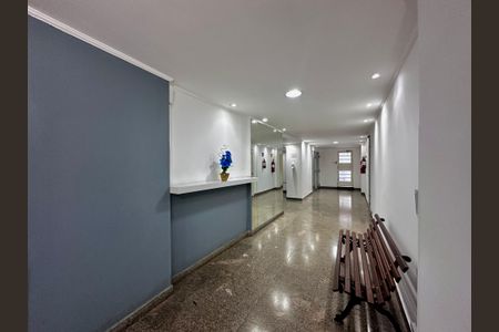 Apartamento à venda com 49m², 2 quartos e 1 vaga Apartamento à venda com 49m², 2 quartos e 1 vagaÁrea comum - Hall Social Bloco