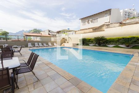 Apartamento para alugar com 51m², 2 quartos e 1 vaga Apartamento para alugar com 51m², 2 quartos e 1 vagaÁrea comum - Piscina