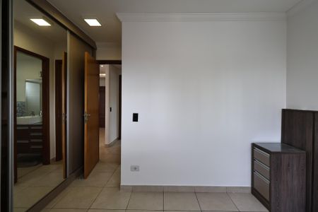 Apartamento à venda com 70m², 2 quartos e 2 vagasSuíte