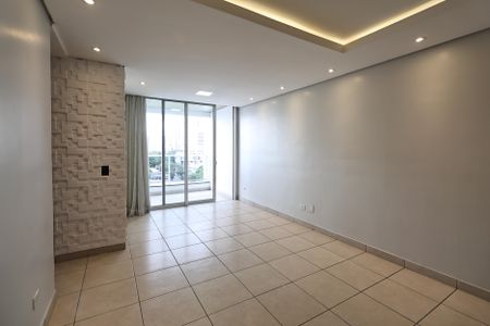 Apartamento à venda com 70m², 2 quartos e 2 vagasSala