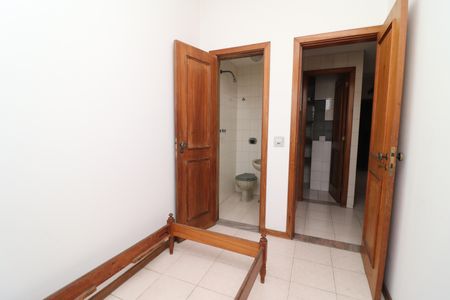 Apartamento à venda com 190m², 4 quartos e 2 vagasQuarto de Serviço
