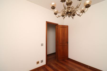 Apartamento à venda com 190m², 4 quartos e 2 vagasQuarto 1