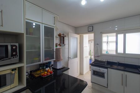 Apartamento à venda com 121m², 3 quartos e 1 vaga Apartamento à venda com 121m², 3 quartos e 1 vagaCozinha