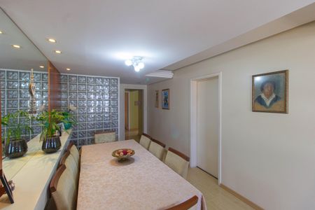 Apartamento à venda com 121m², 3 quartos e 1 vaga Apartamento à venda com 121m², 3 quartos e 1 vagaSala de Jantar