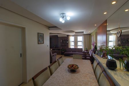 Apartamento à venda com 121m², 3 quartos e 1 vaga Apartamento à venda com 121m², 3 quartos e 1 vagaSala de Jantar