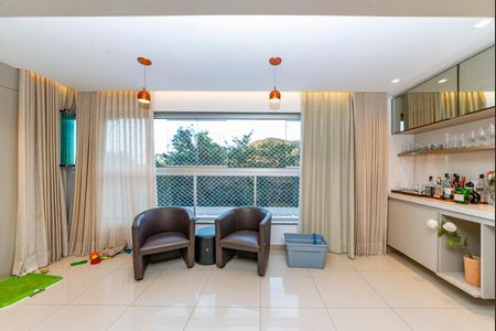 Apartamento à venda com 114m², 4 quartos e 2 vagasVaranda da Sala