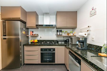 Apartamento à venda com 114m², 4 quartos e 2 vagasCozinha