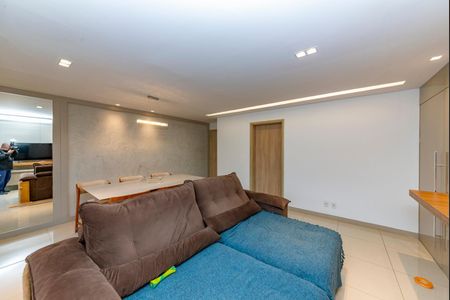 Apartamento à venda com 114m², 4 quartos e 2 vagasSala