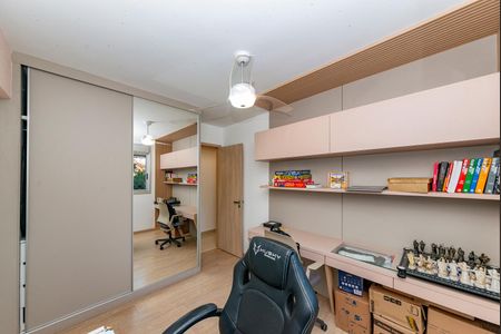 Apartamento à venda com 114m², 4 quartos e 2 vagasQuarto 3