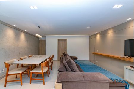 Apartamento à venda com 114m², 4 quartos e 2 vagasSala