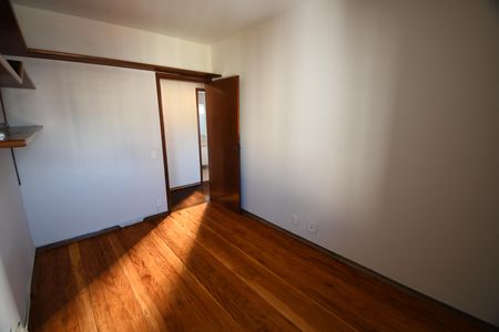 Apartamento para alugar com 77m², 2 quartos e 1 vagaQuarto 1