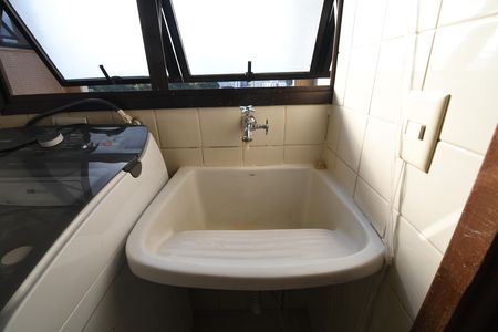 Apartamento para alugar com 77m², 2 quartos e 1 vagaÁrea de Serviço
