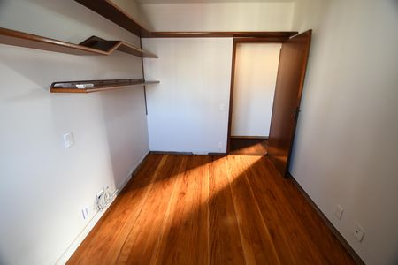 Apartamento para alugar com 77m², 2 quartos e 1 vagaQuarto 1