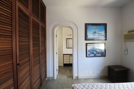 Apartamento para alugar com 217m², 4 quartos e 1 vagaSuíte 3