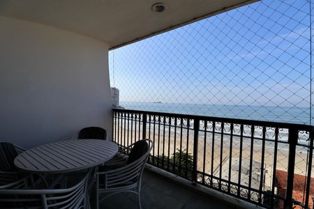 Apartamento para alugar com 217m², 4 quartos e 1 vagaVaranda