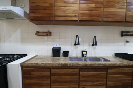 Apartamento para alugar com 217m², 4 quartos e 1 vagaCozinha