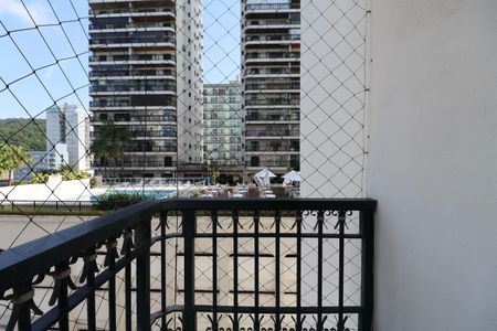 Apartamento para alugar com 217m², 4 quartos e 1 vagaVaranda
