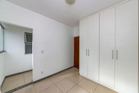 Apartamento para alugar com 104m², 3 quartos e 2 vagasQuarto 2