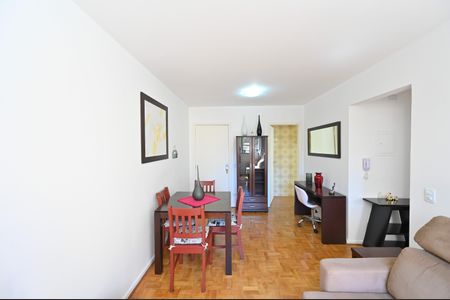 Apartamento à venda com 44m², 1 quarto e 1 vagaSala