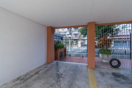 Apartamento à venda com 65m², 2 quartos e 1 vagaÁrea comum - Portão da garagem