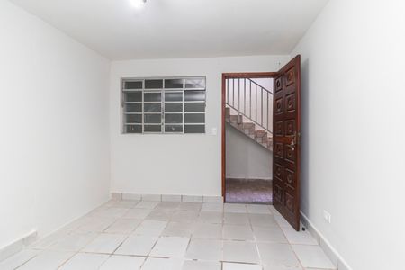 Casa para alugar com 32m², 1 quarto e sem vaga Casa para alugar com 32m², 1 quarto e sem vagaSala/Quarto