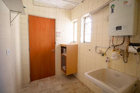 Apartamento à venda com 90m², 3 quartos e 1 vagaÁrea de Serviço