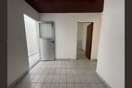 Casa para alugar com 90m², 2 quartos e 1 vagaSala