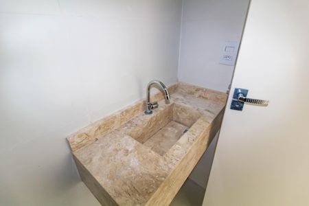 Apartamento à venda com 39m², 2 quartos e sem vagaBanheiro