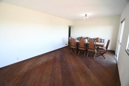 Apartamento à venda com 137m², 3 quartos e 2 vagasSala