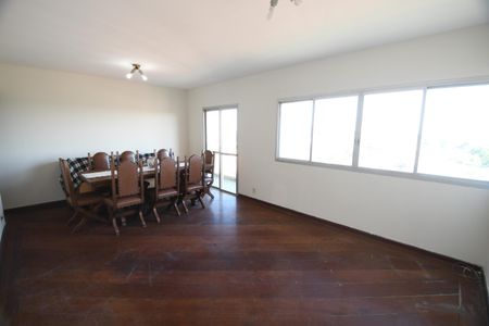 Apartamento à venda com 137m², 3 quartos e 2 vagasSala