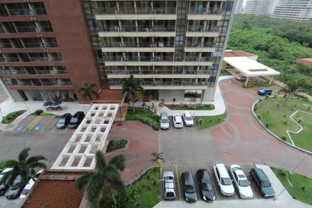 Apartamento à venda com 70m², 2 quartos e 1 vagaSala - Varanda