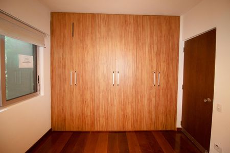 Apartamento à venda com 90m², 3 quartos e 1 vagaQuarto 2