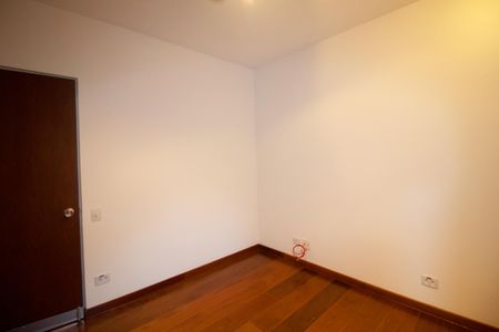 Apartamento à venda com 90m², 3 quartos e 1 vagaQuarto 2