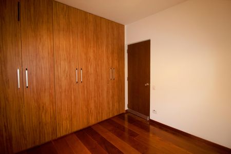 Apartamento à venda com 90m², 3 quartos e 1 vagaQuarto 2