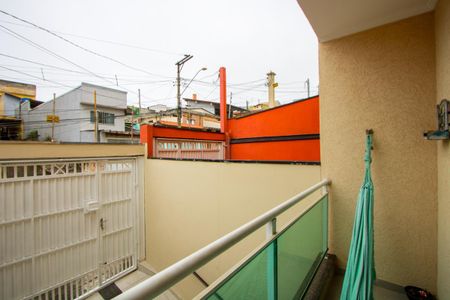 Casa à venda com 129m², 3 quartos e 2 vagas Casa à venda com 129m², 3 quartos e 2 vagasVaranda da sala