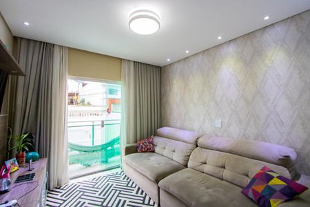 Casa à venda com 129m², 3 quartos e 2 vagas Casa à venda com 129m², 3 quartos e 2 vagasSala