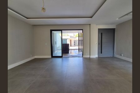 Apartamento à venda com 297m², 4 quartos e 3 vagas Apartamento à venda com 297m², 4 quartos e 3 vagasSala