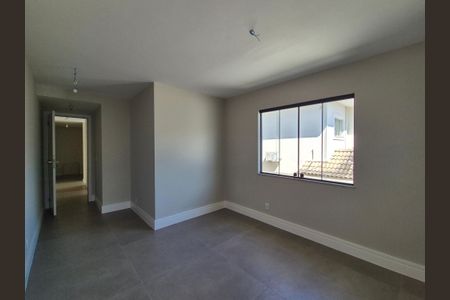 Apartamento à venda com 297m², 4 quartos e 3 vagas Apartamento à venda com 297m², 4 quartos e 3 vagasSuíte 1