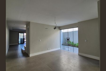 Apartamento à venda com 297m², 4 quartos e 3 vagas Apartamento à venda com 297m², 4 quartos e 3 vagasSala de Jantar