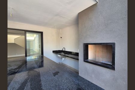 Apartamento à venda com 297m², 4 quartos e 3 vagas Apartamento à venda com 297m², 4 quartos e 3 vagasÁrea Gourmet