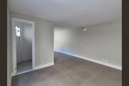 Apartamento à venda com 297m², 4 quartos e 3 vagas Apartamento à venda com 297m², 4 quartos e 3 vagasSala de Jantar