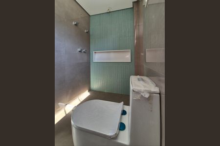 Apartamento à venda com 297m², 4 quartos e 3 vagas Apartamento à venda com 297m², 4 quartos e 3 vagasBanheiro da Suíte 1