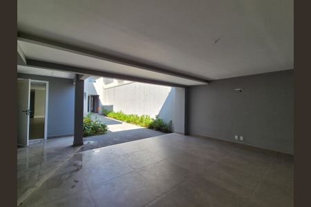 Apartamento à venda com 297m², 4 quartos e 3 vagas Apartamento à venda com 297m², 4 quartos e 3 vagasÁrea externa