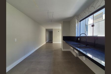 Apartamento à venda com 297m², 4 quartos e 3 vagas Apartamento à venda com 297m², 4 quartos e 3 vagasCozinha