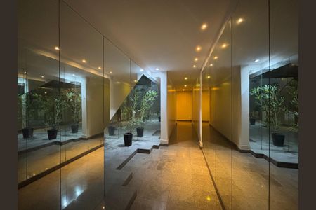 Apartamento à venda com 274m², 4 quartos e 2 vagasPortaria